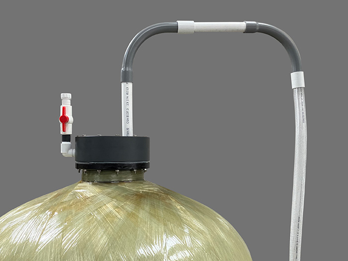 SWT's 6-inch flange media extractor